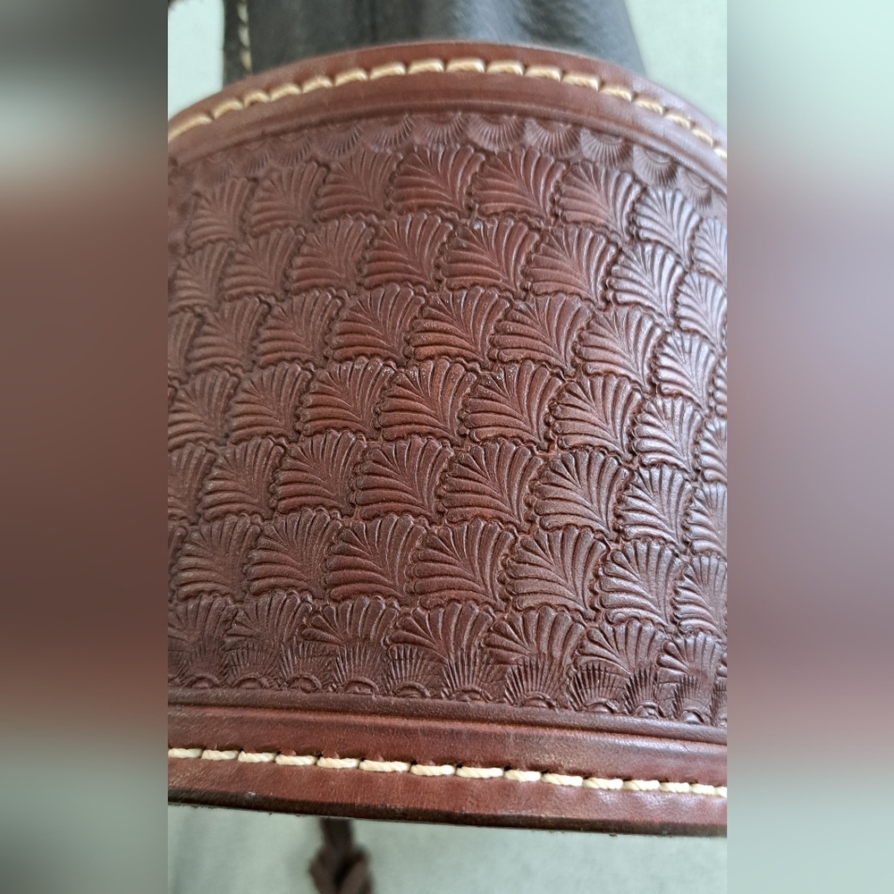 Brown Quality Leather Hand Tooled Drawstring Bag - Picture 3 of 7